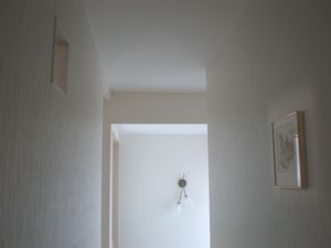 木造注文住宅 廊下のギャラリー演出