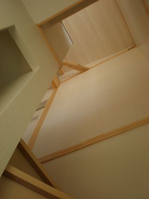 木造注文住宅 2階への階段